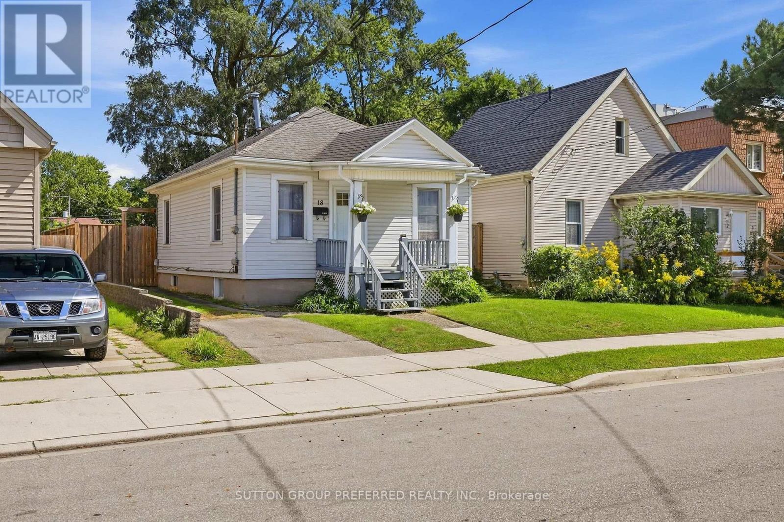 18 Hyla Street Property Photo 1