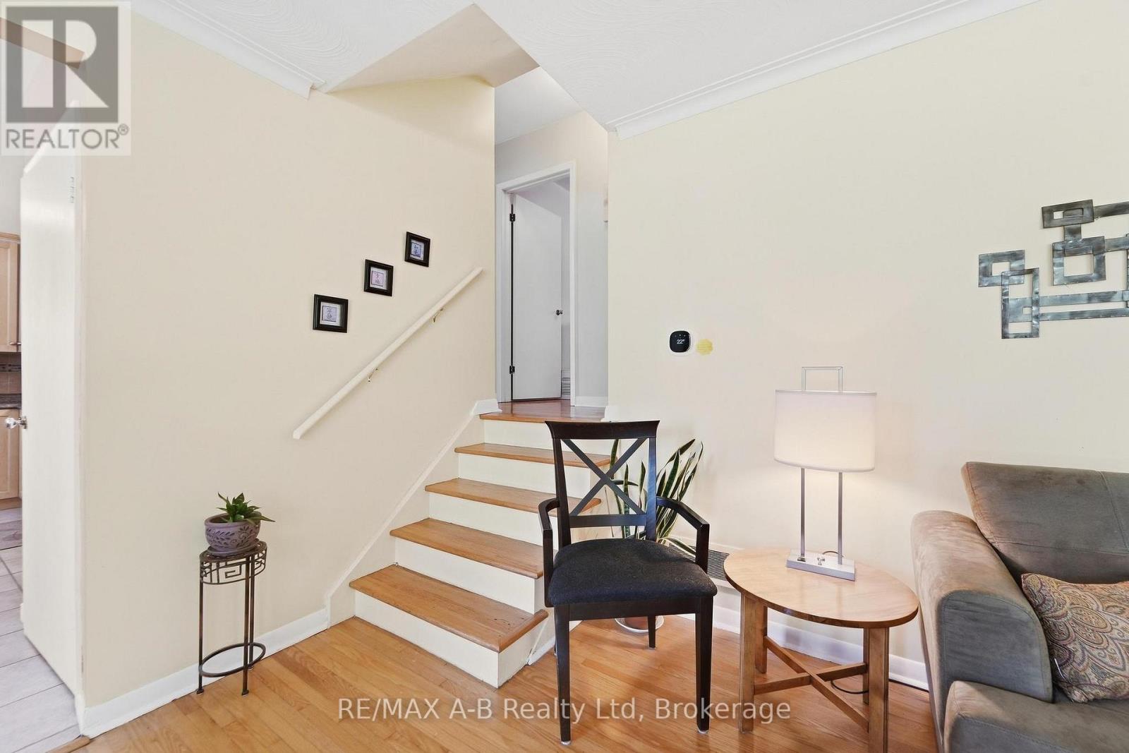 164 Redford Crescent Property Photo 10