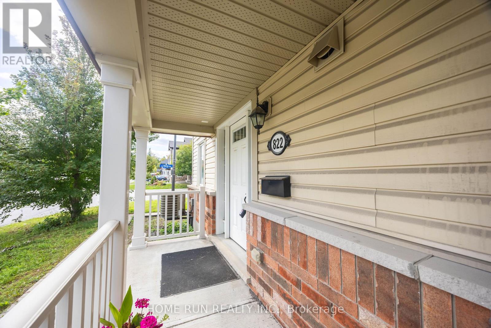 822 Maloja Way Property Photo 4
