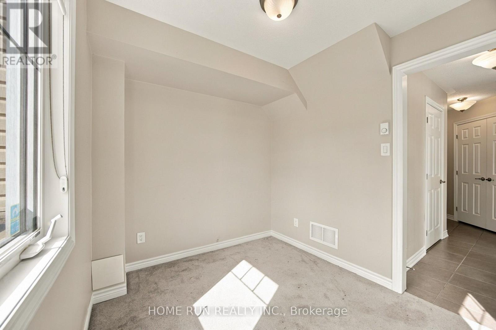 822 Maloja Way Property Photo 8