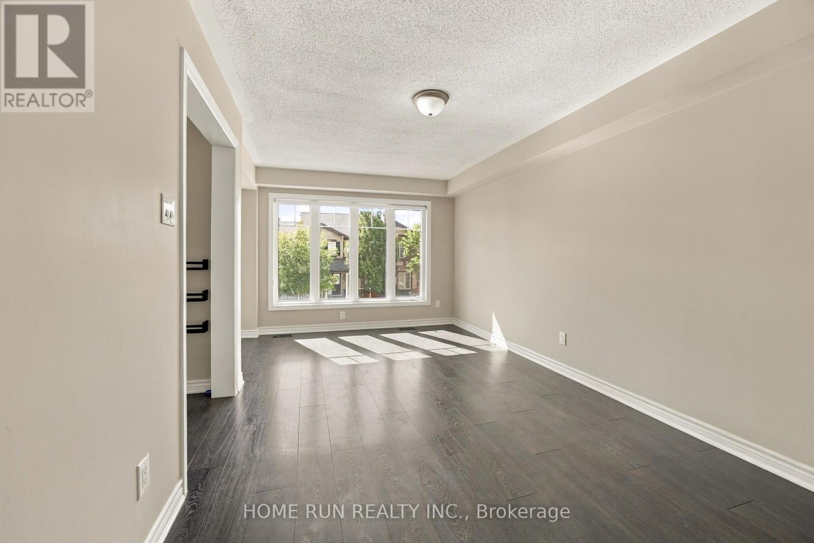 822 Maloja Way Property Photo 16