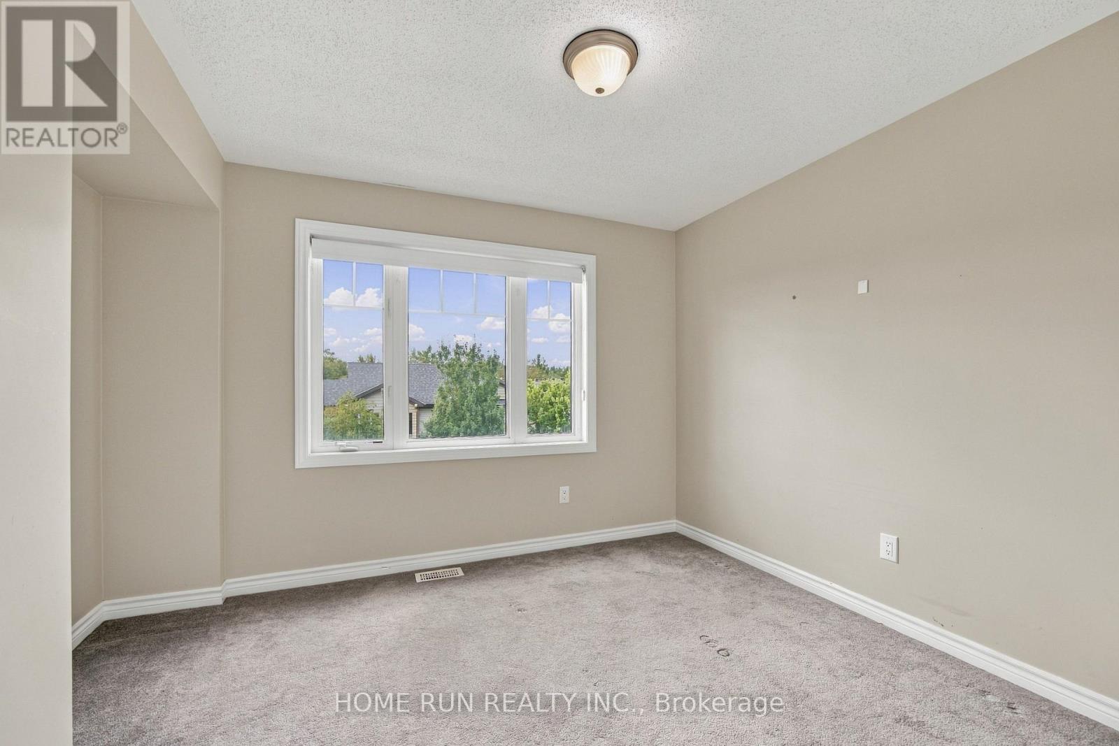 822 Maloja Way Property Photo 29