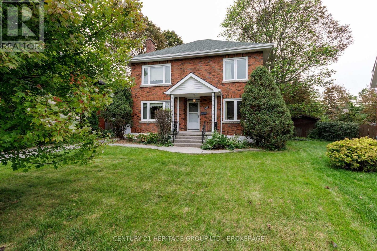 187 COLLEGE STREET Property Photo 1