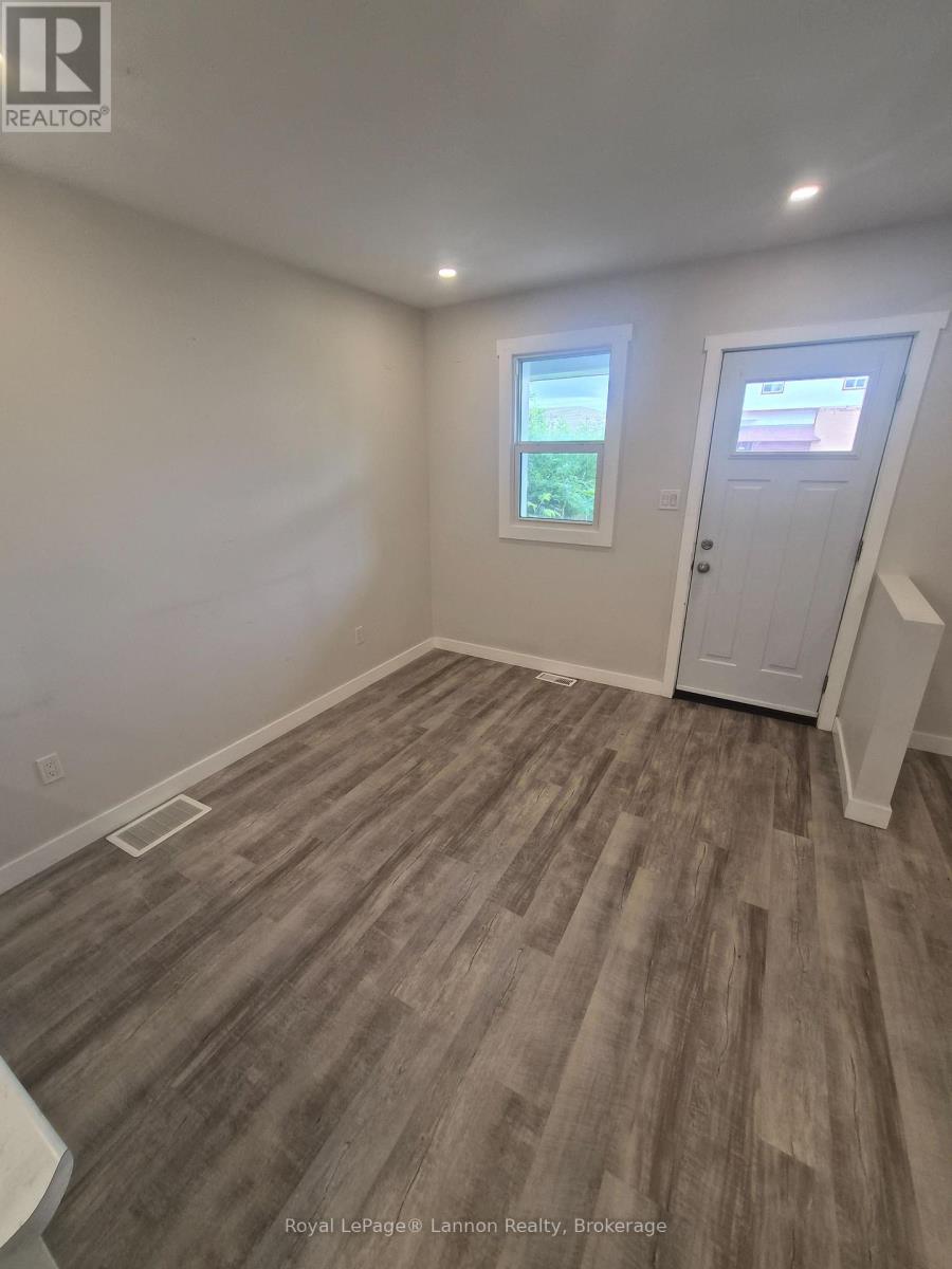 500 Wiley Street Property Photo 2