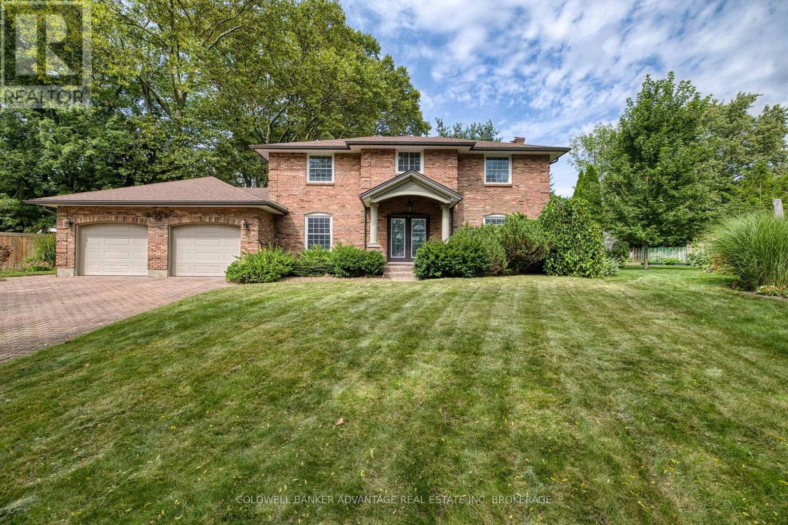 16 WILLOWDALE COURT Property Photo 1