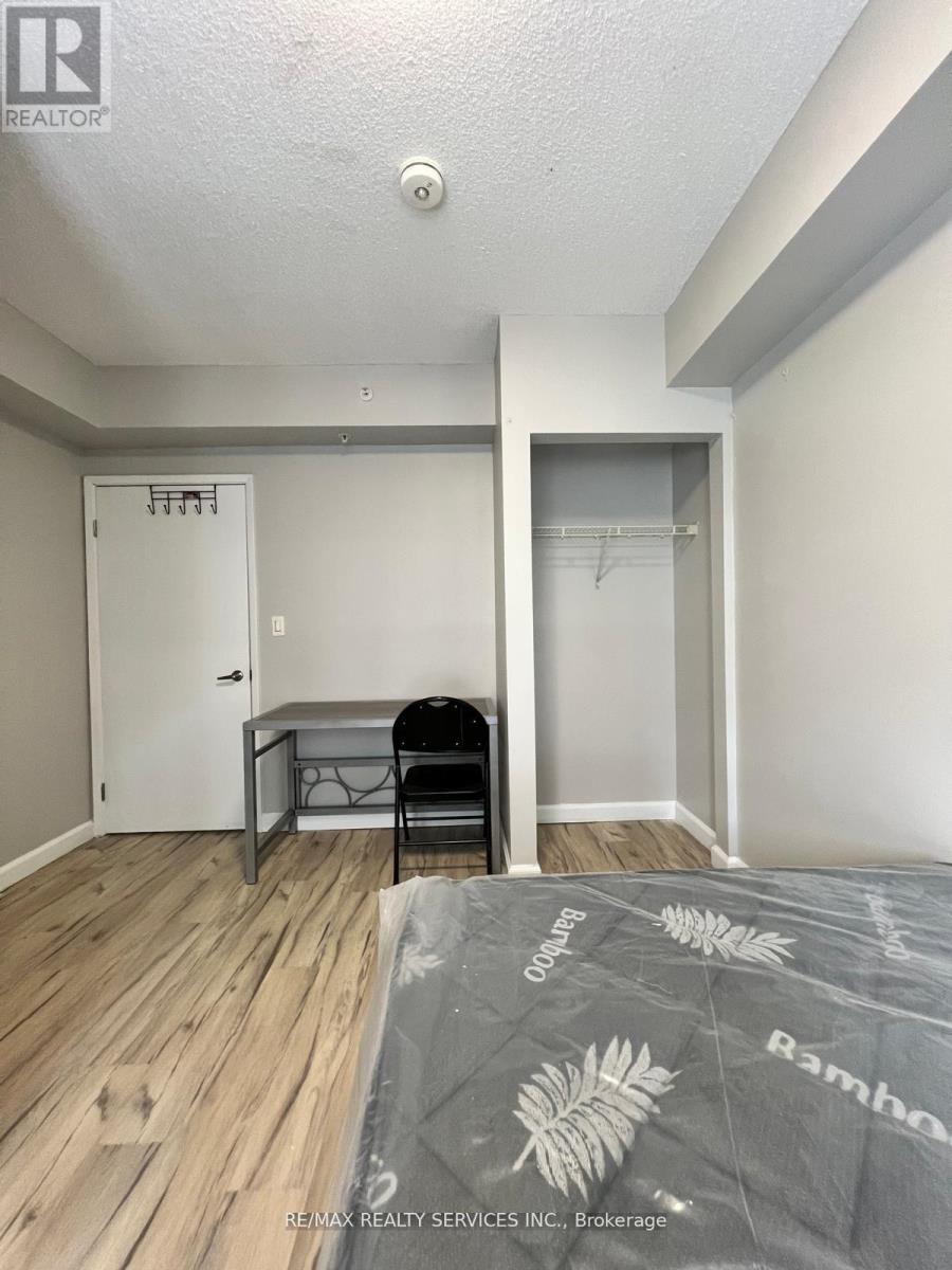 1617 - 258a Sunview Street Property Photo 4