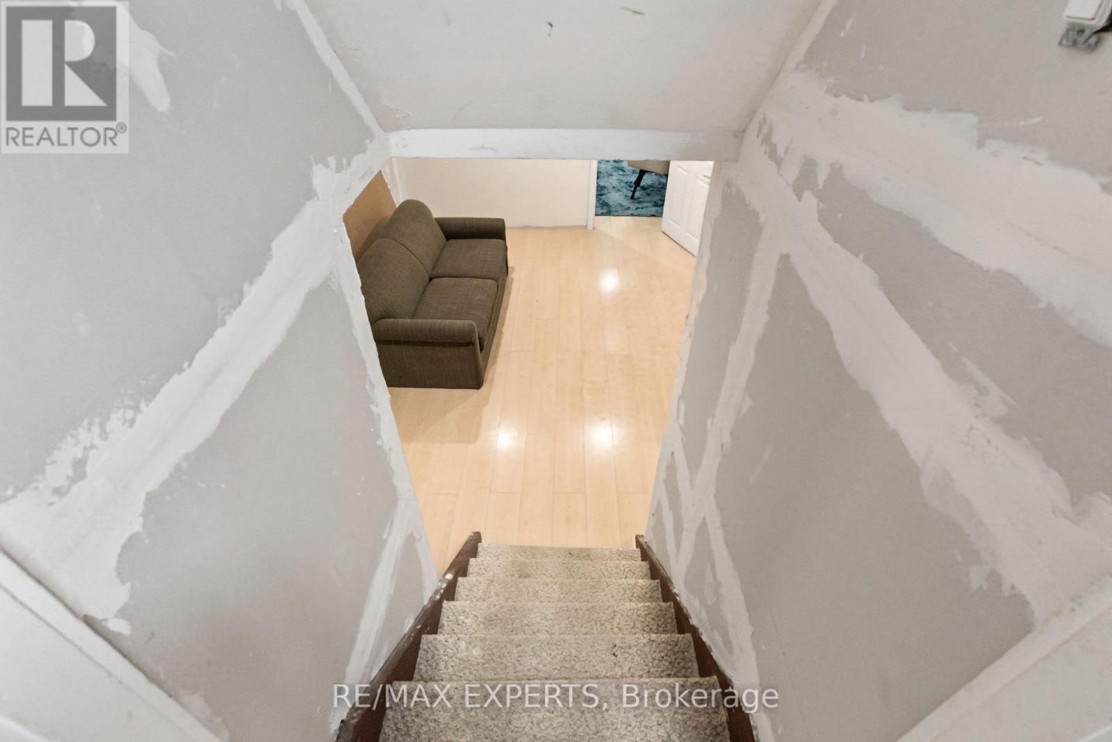 23 Thomas Street Property Photo 18