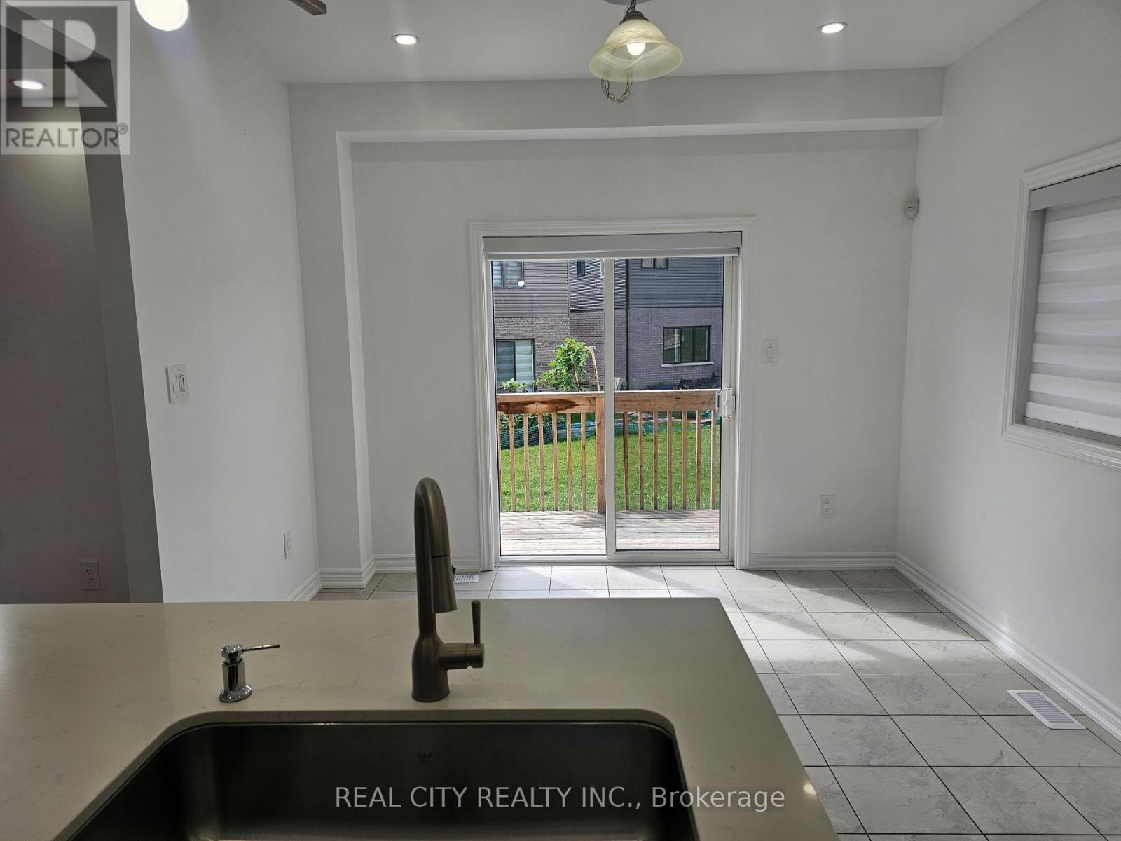 25 Whitton Drive Property Photo 16