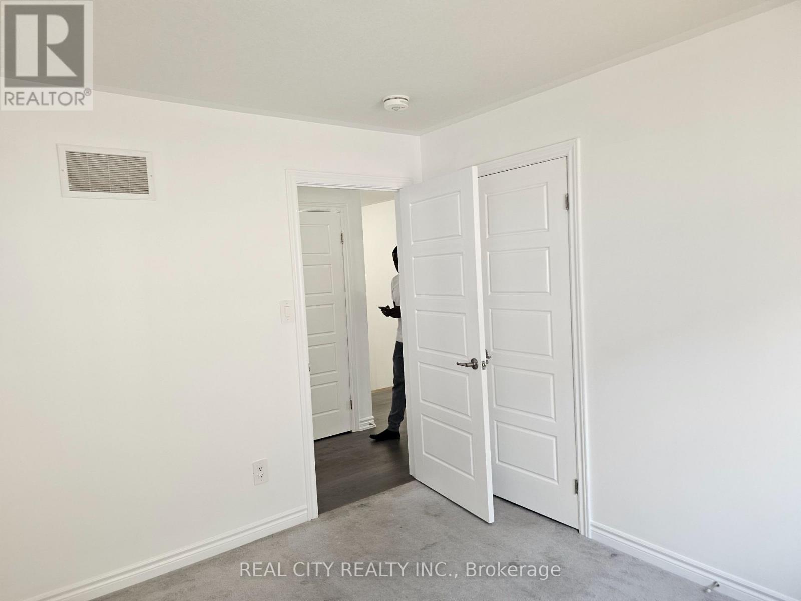 25 Whitton Drive Property Photo 32