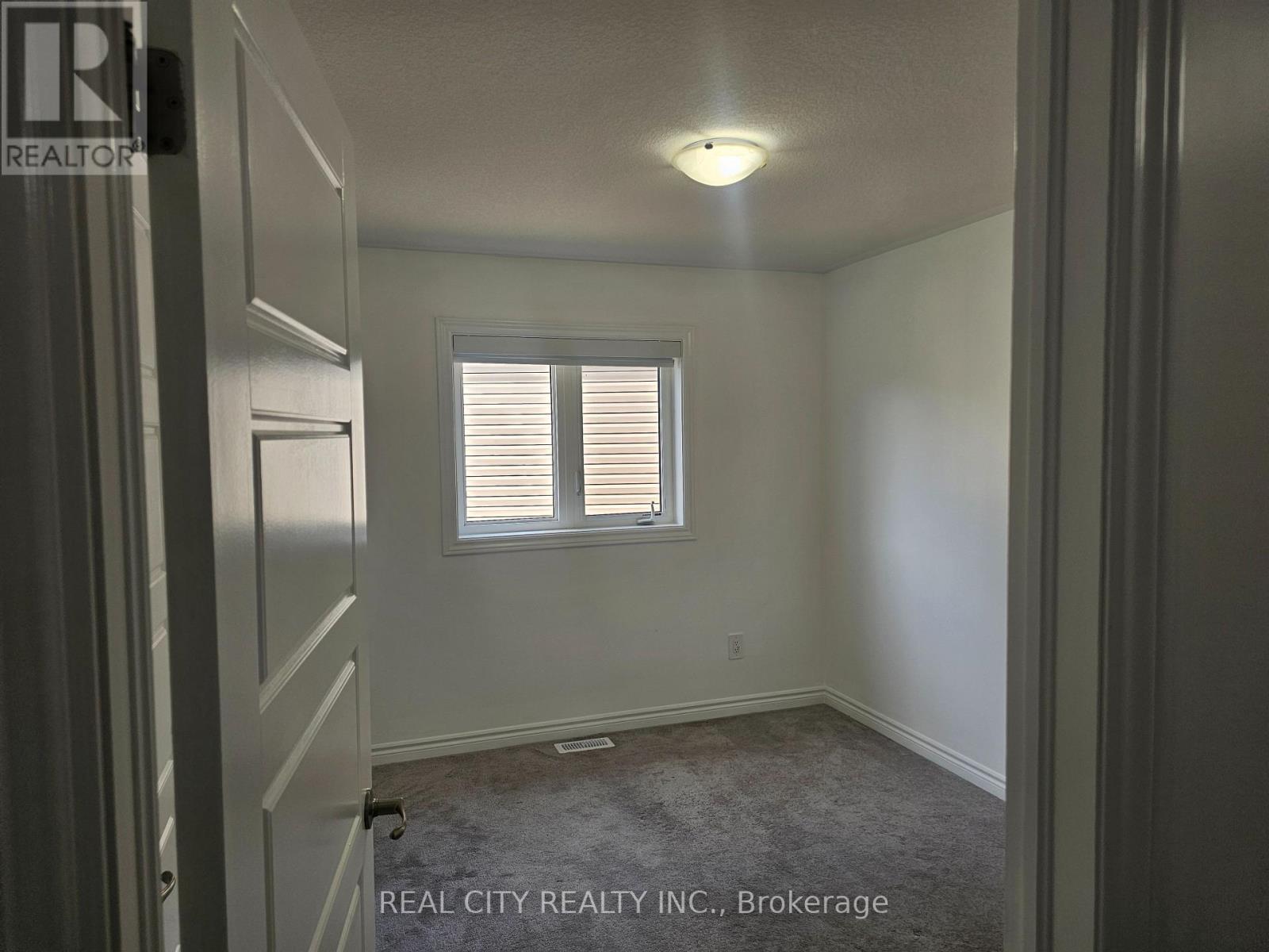 25 Whitton Drive Property Photo 33