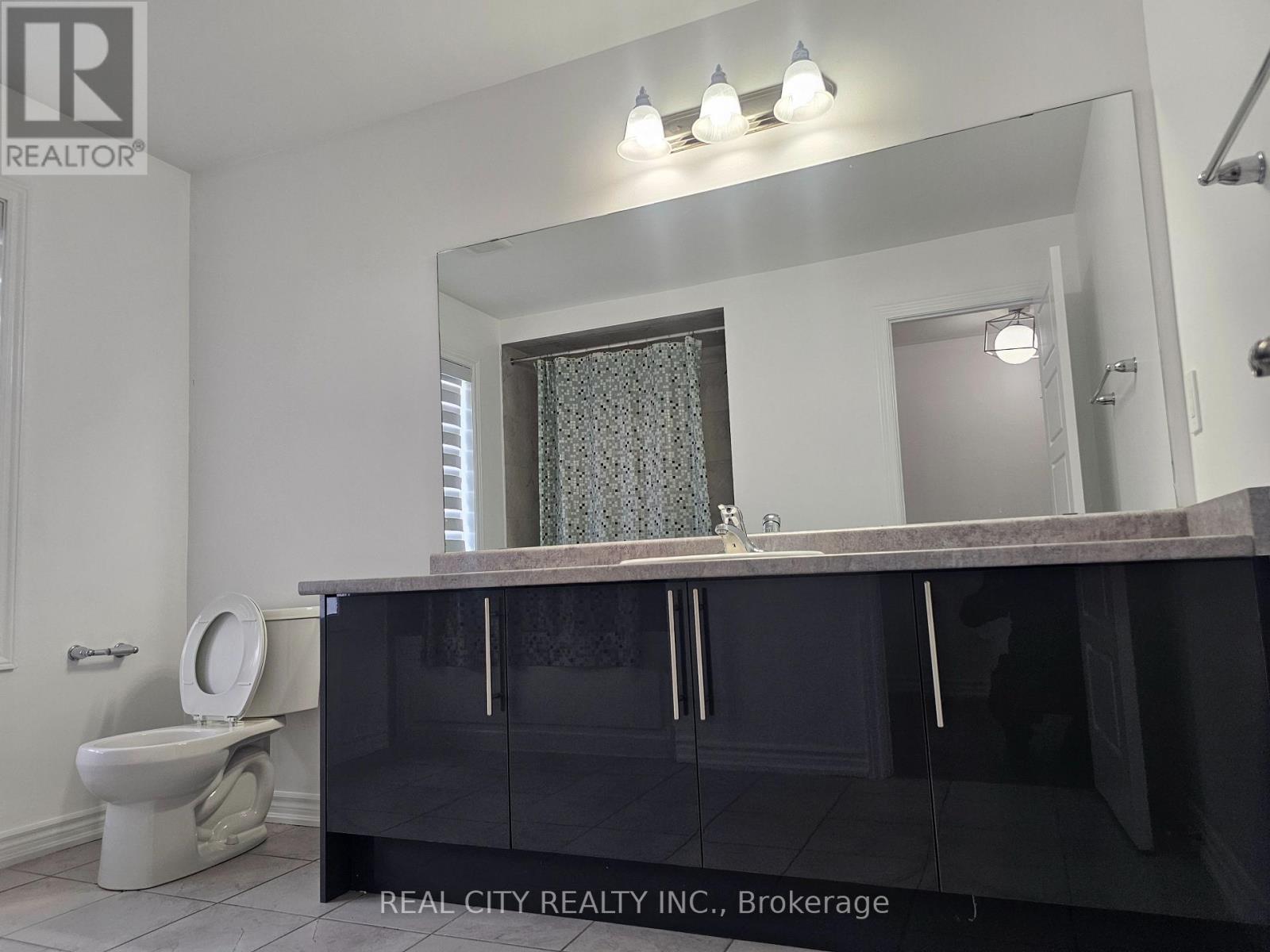 25 Whitton Drive Property Photo 37