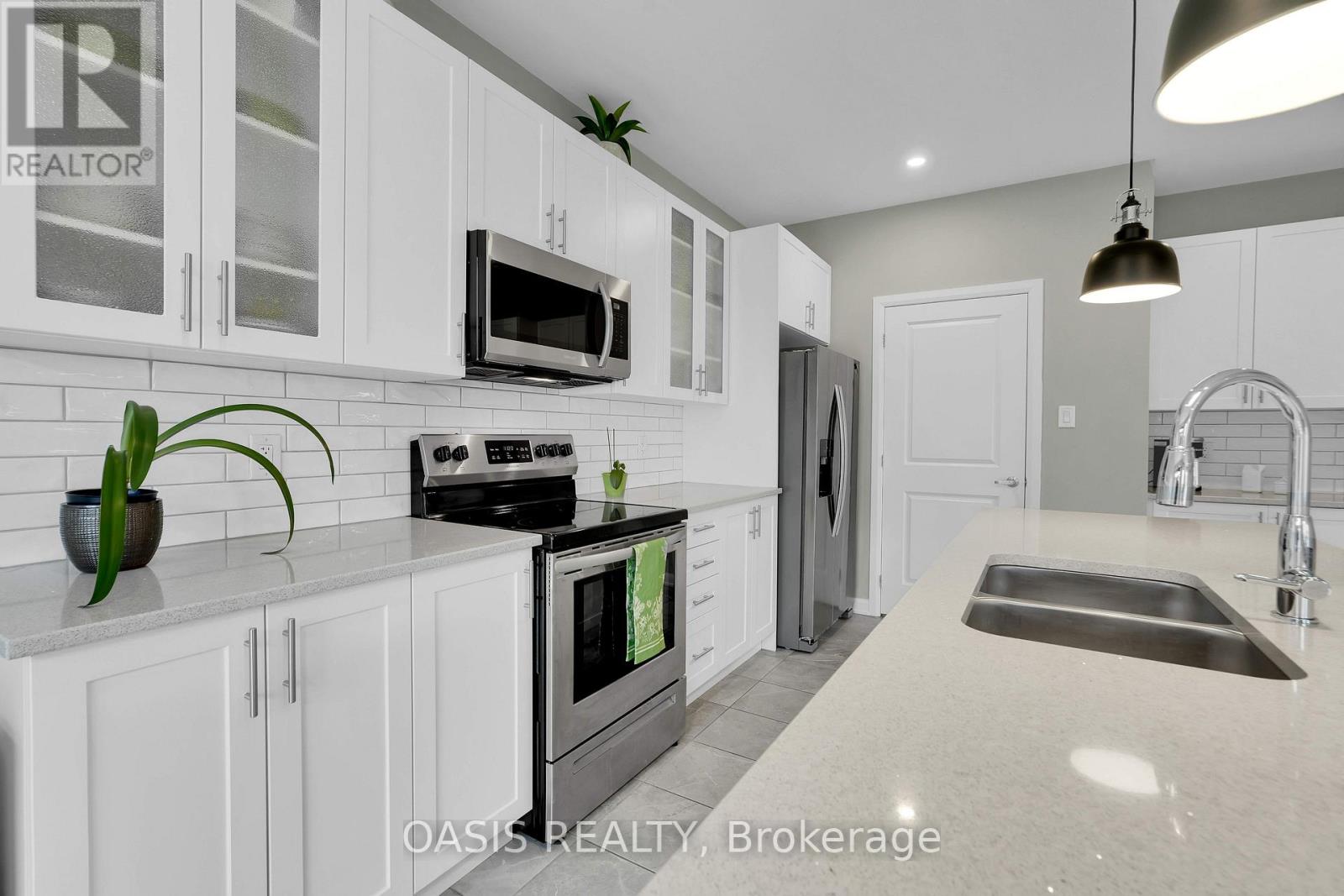 80 Lantern Road Property Photo 14