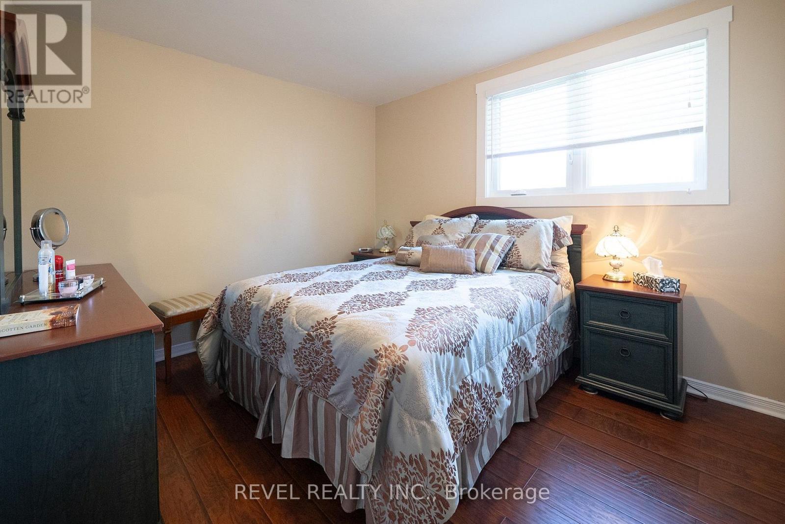15 Fox Run Property Photo 24