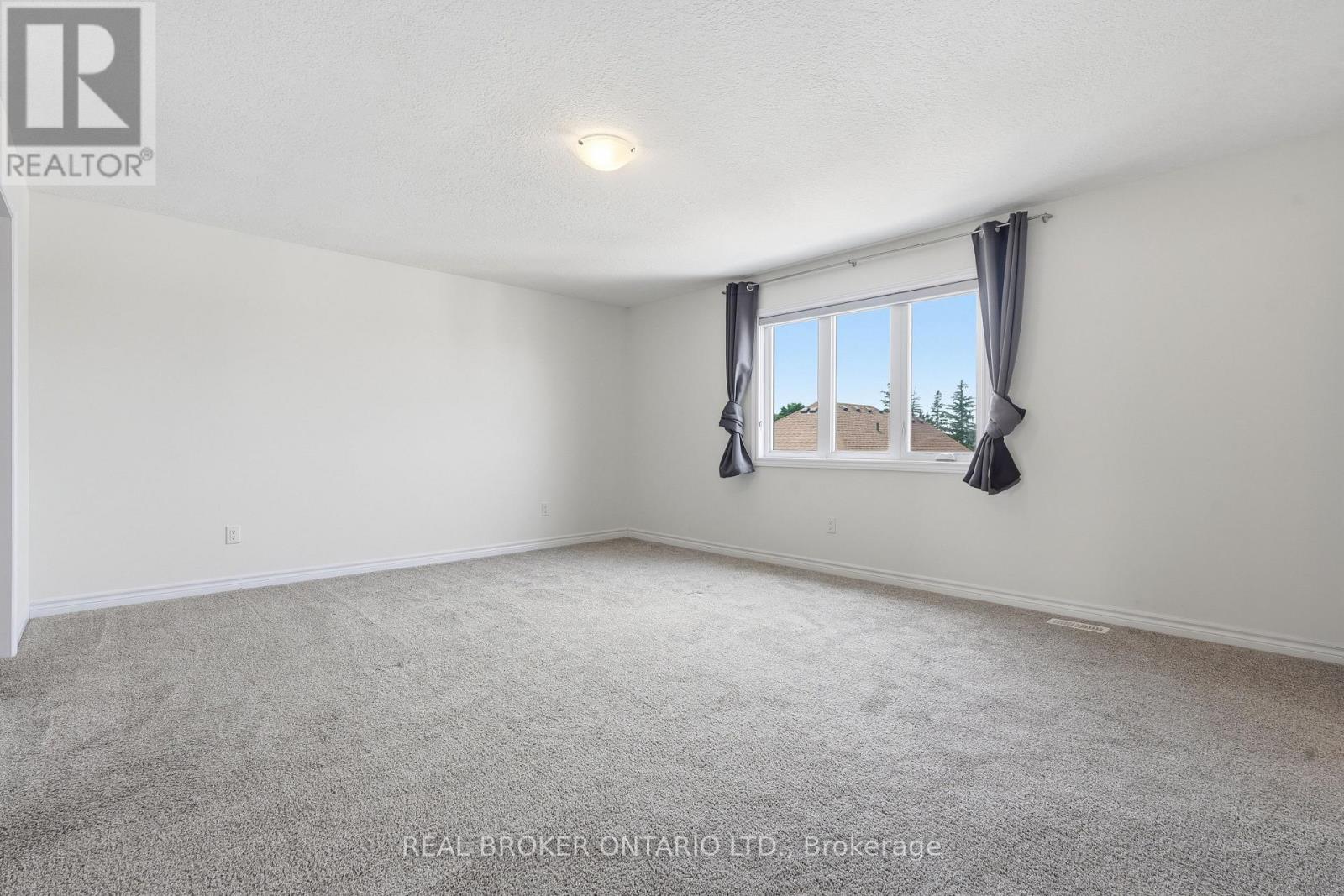 359 Beechdrops Drive Property Photo 14