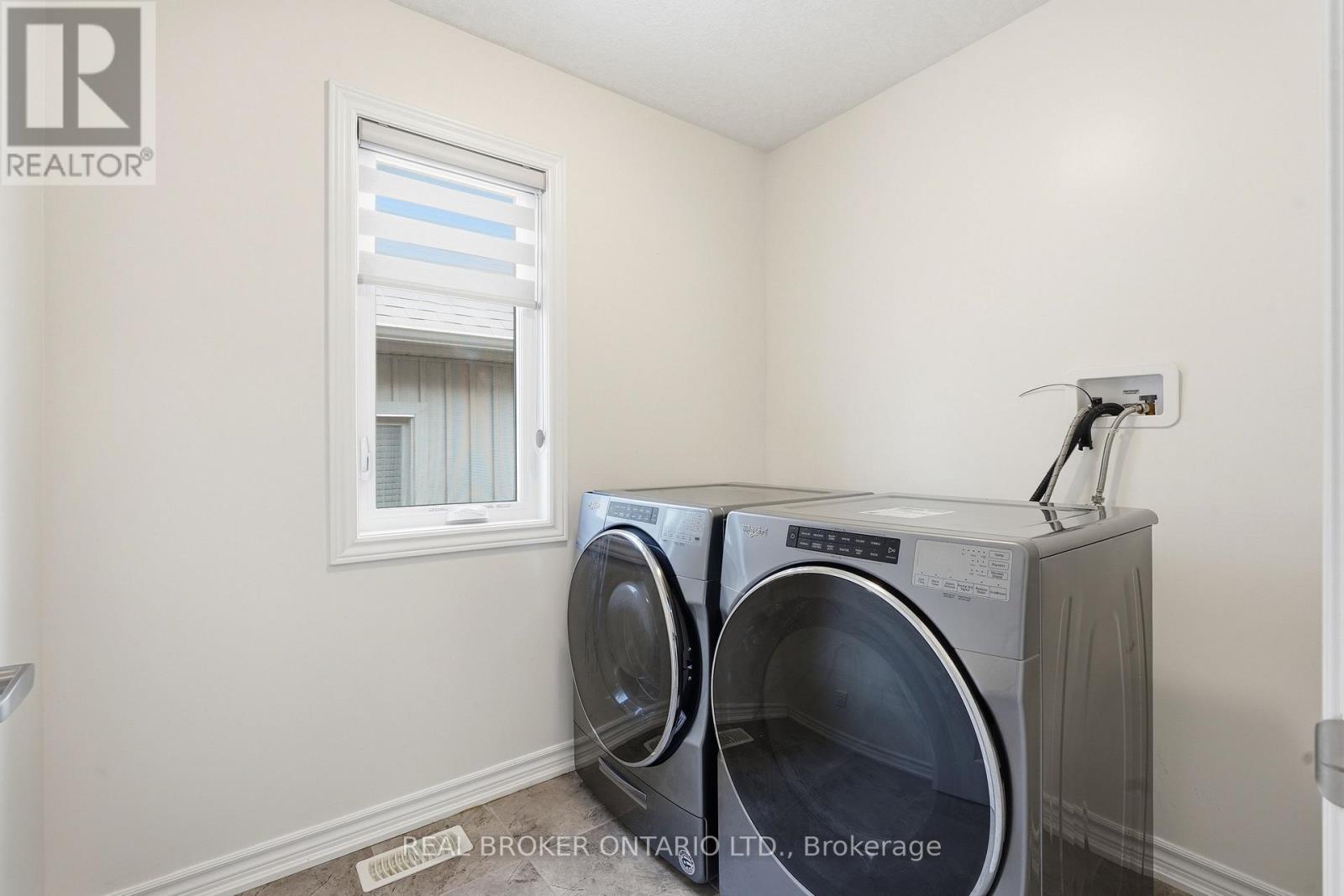 359 Beechdrops Drive Property Photo 25