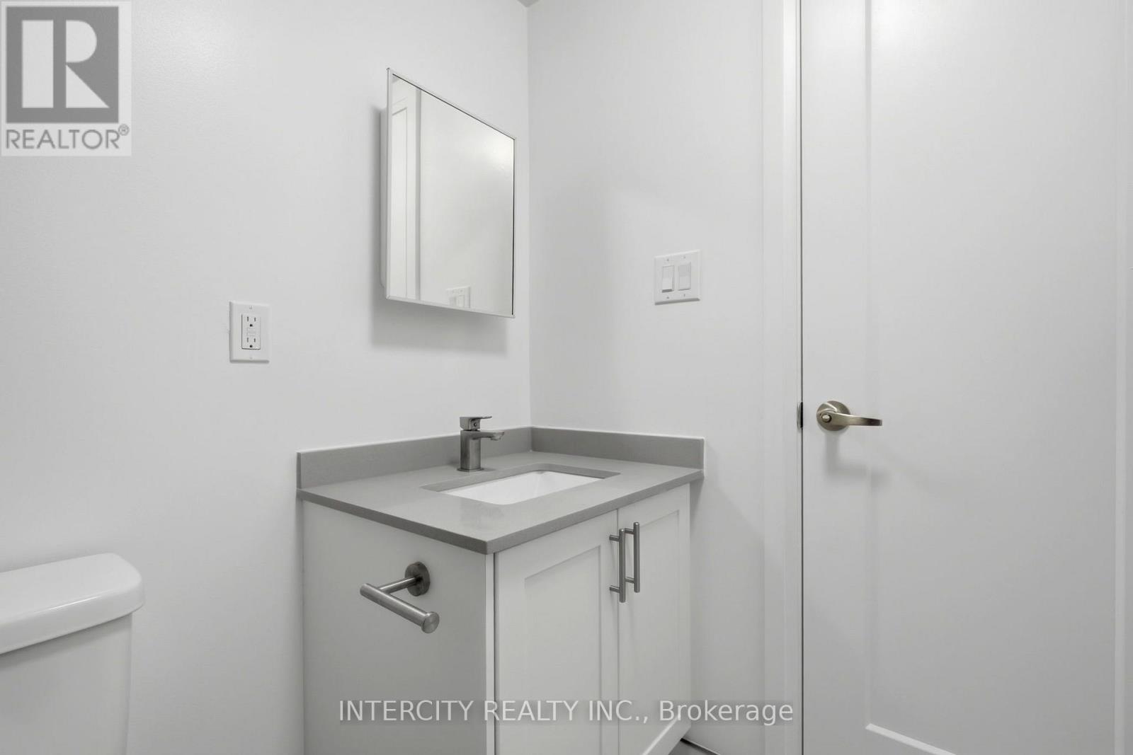 1 - 91 Wentworth Street S Property Photo 12