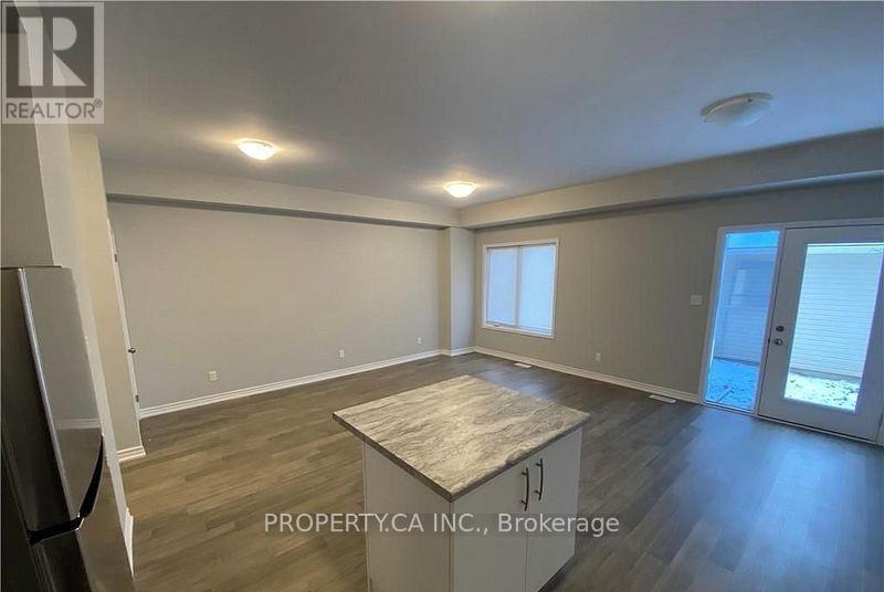 154 Broadway Lane Property Photo 4