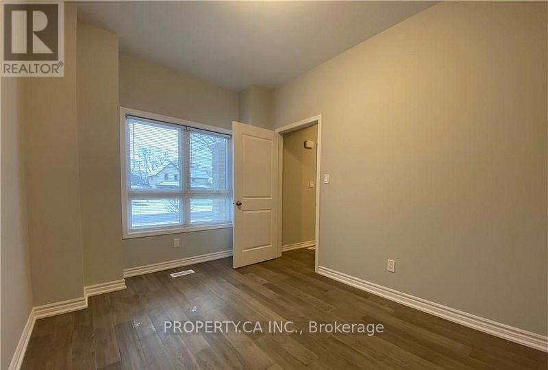 154 Broadway Lane Property Photo 10