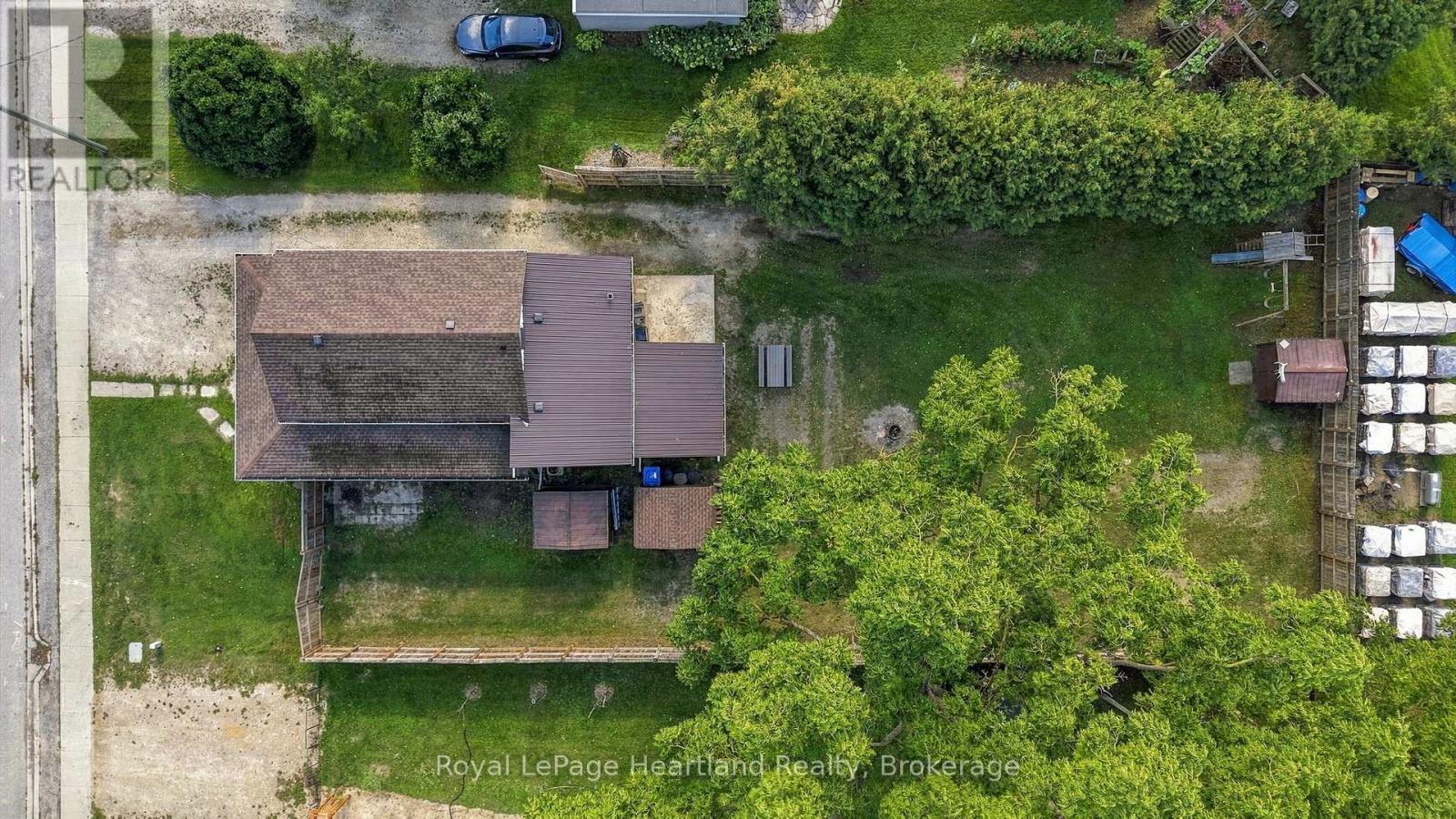 8 Clarke Street S Property Photo 2