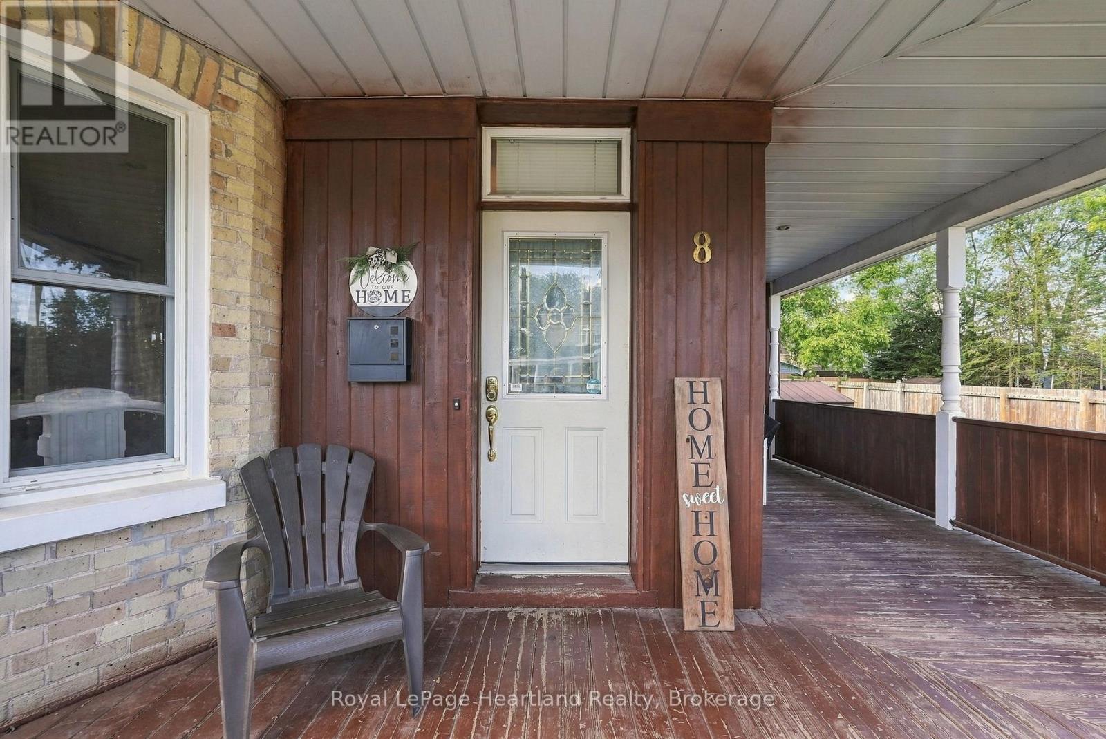 8 Clarke Street S Property Photo 5