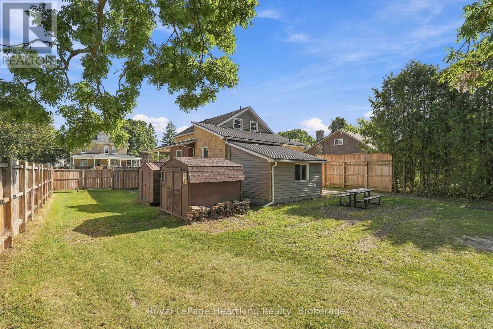 8 Clarke Street S Property Photo 34
