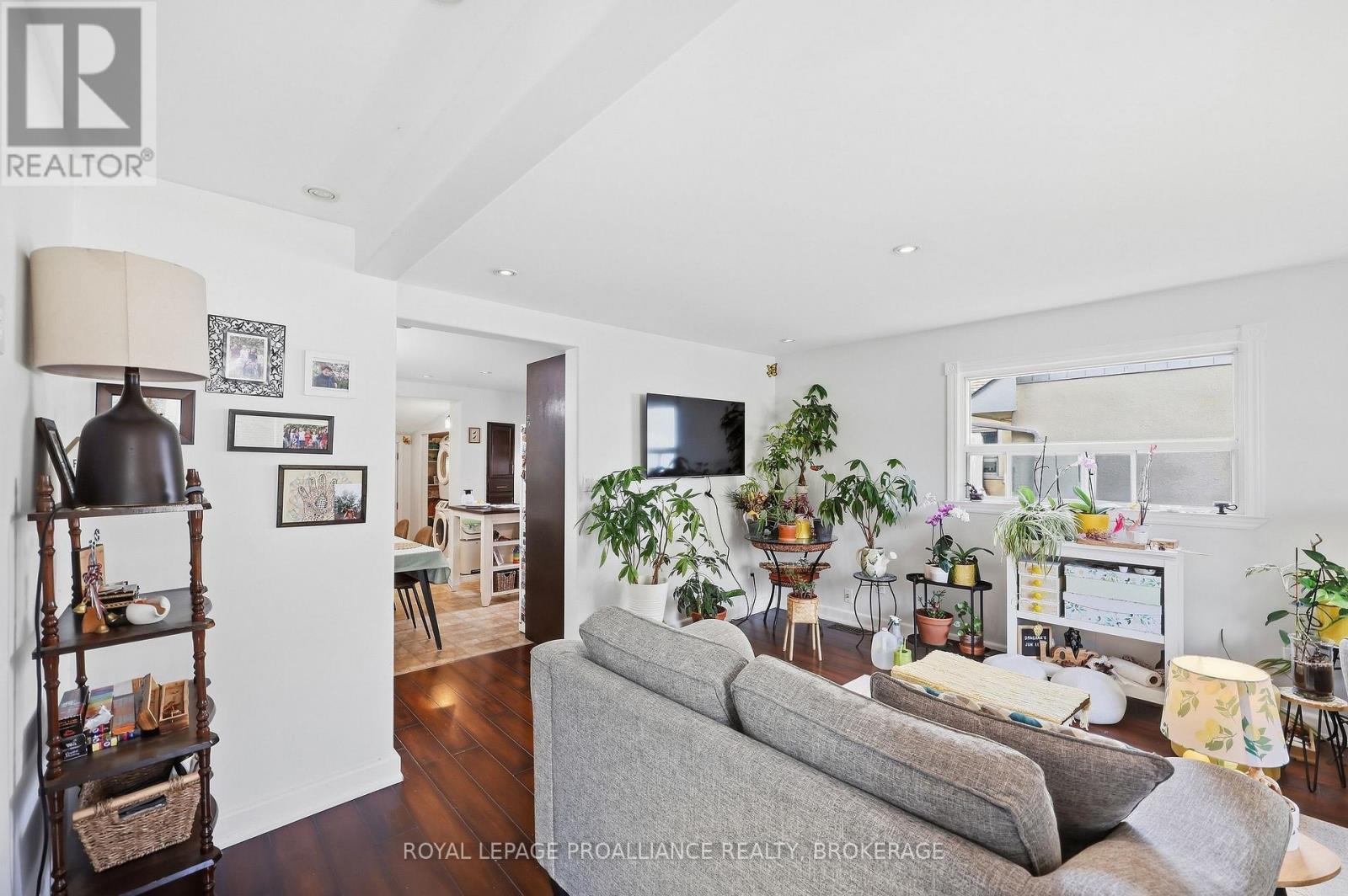 2 Dunkirk Avenue Property Photo 9