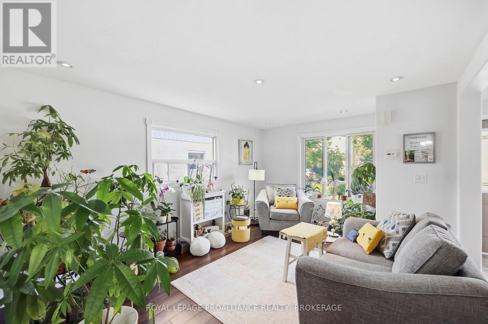 2 Dunkirk Avenue Property Photo 11