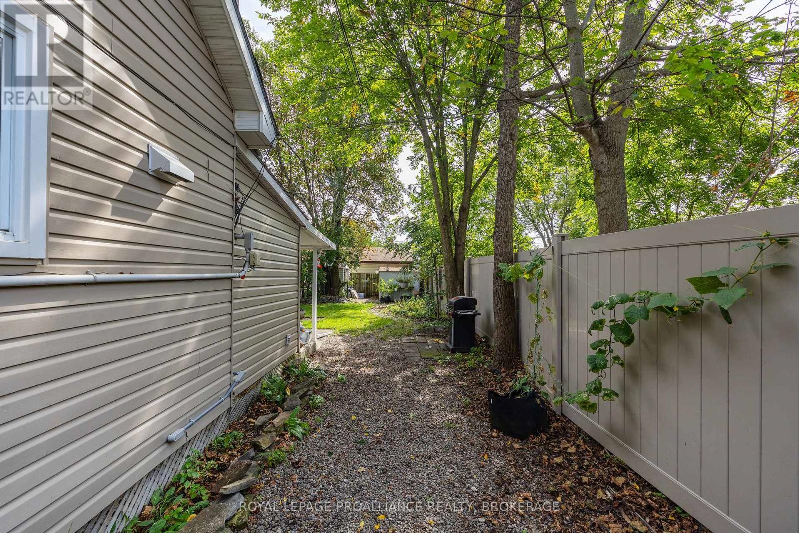 2 Dunkirk Avenue Property Photo 28