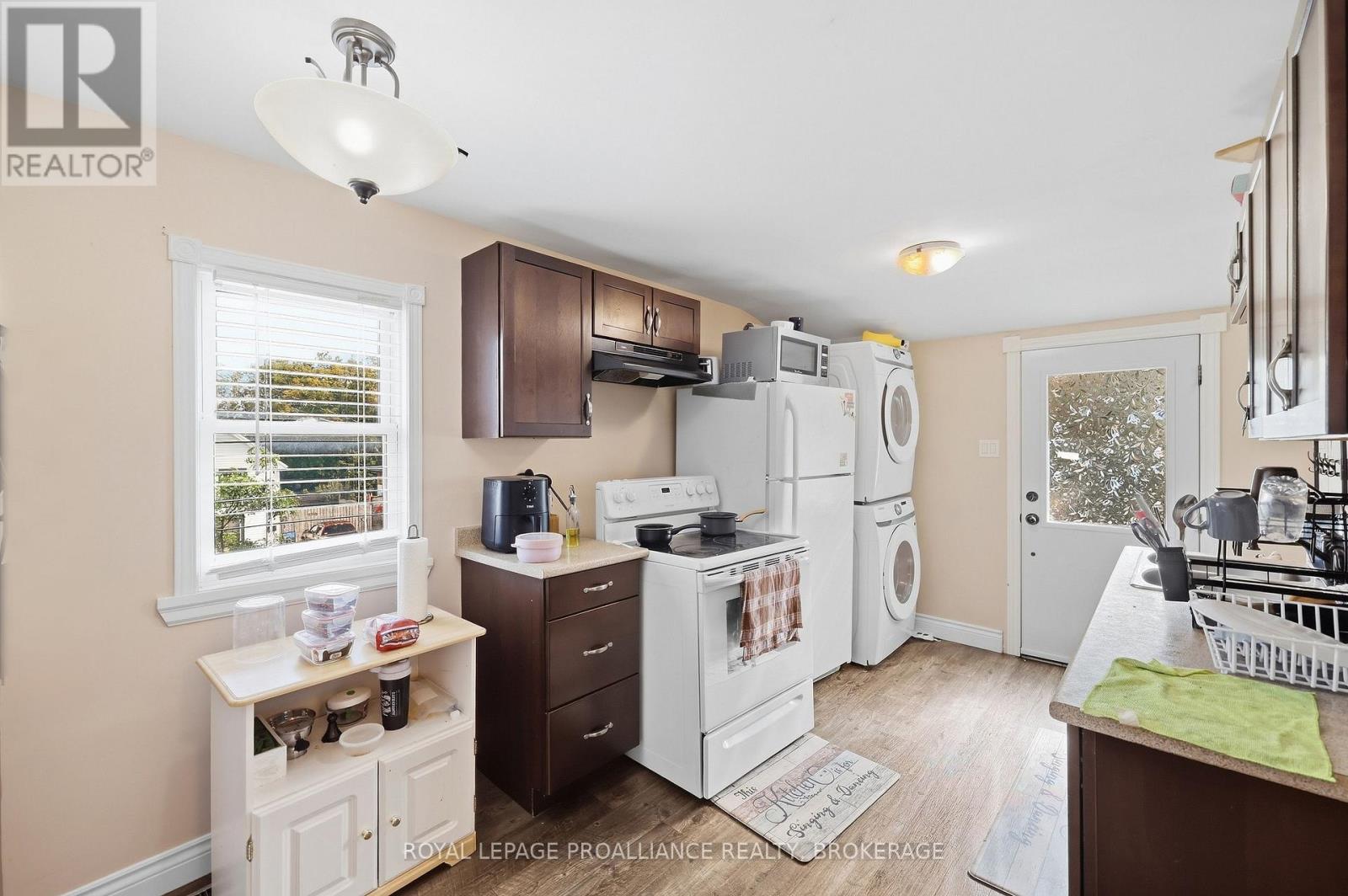 2 Dunkirk Avenue Property Photo 35