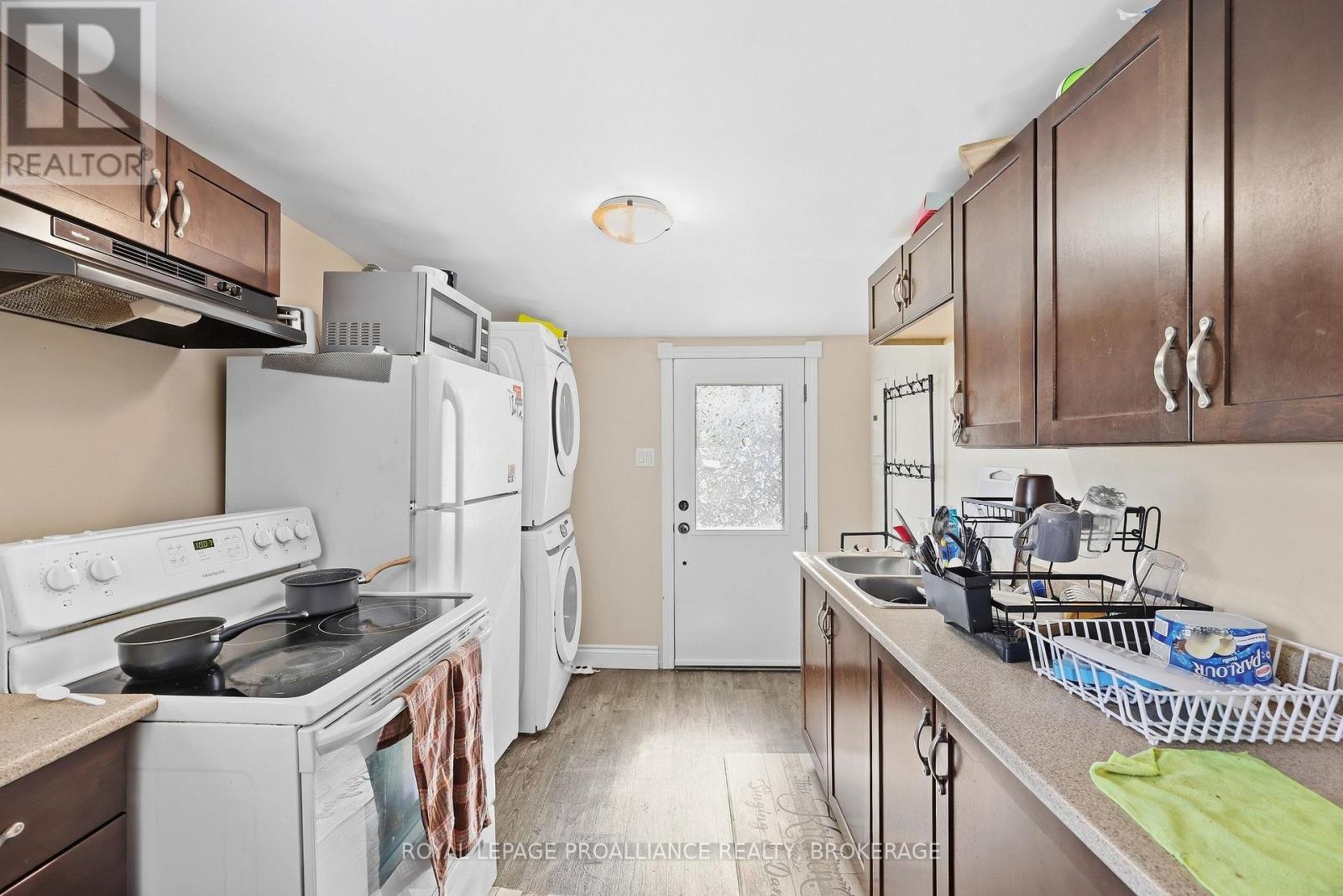 2 Dunkirk Avenue Property Photo 36
