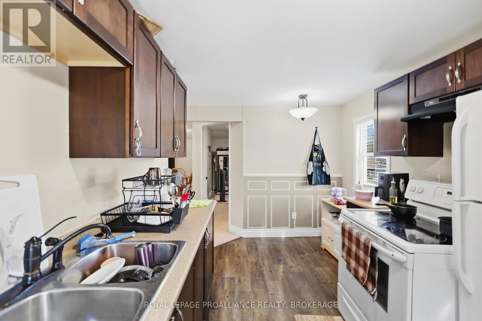 2 Dunkirk Avenue Property Photo 37