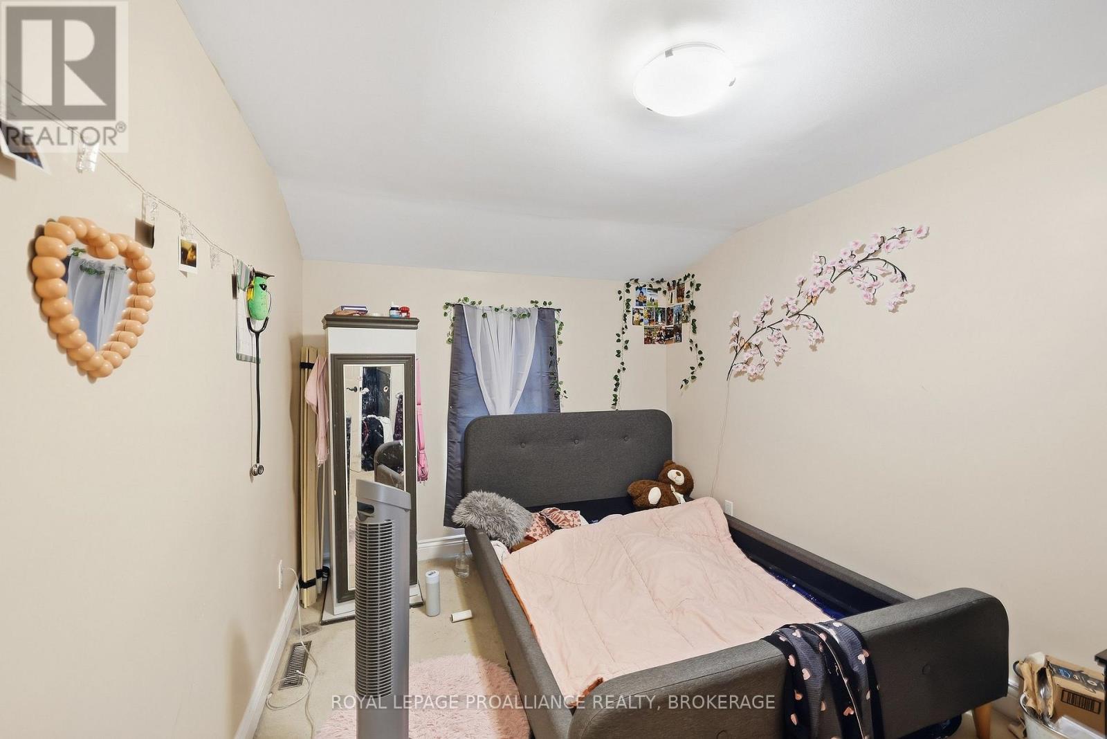 2 Dunkirk Avenue Property Photo 42