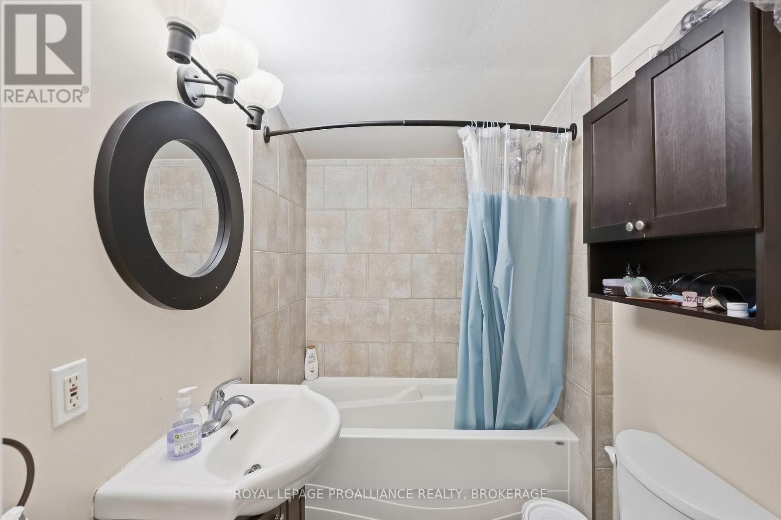 2 Dunkirk Avenue Property Photo 43