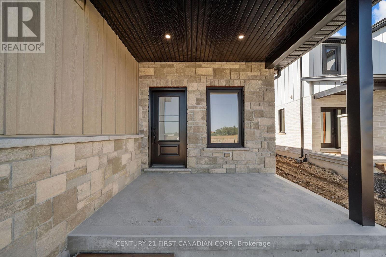 123 Addison Avenue Property Photo 6