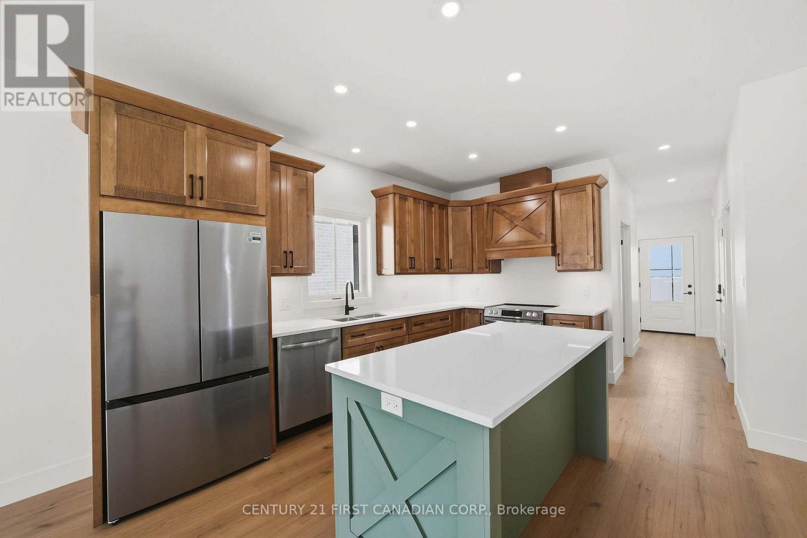 123 Addison Avenue Property Photo 11