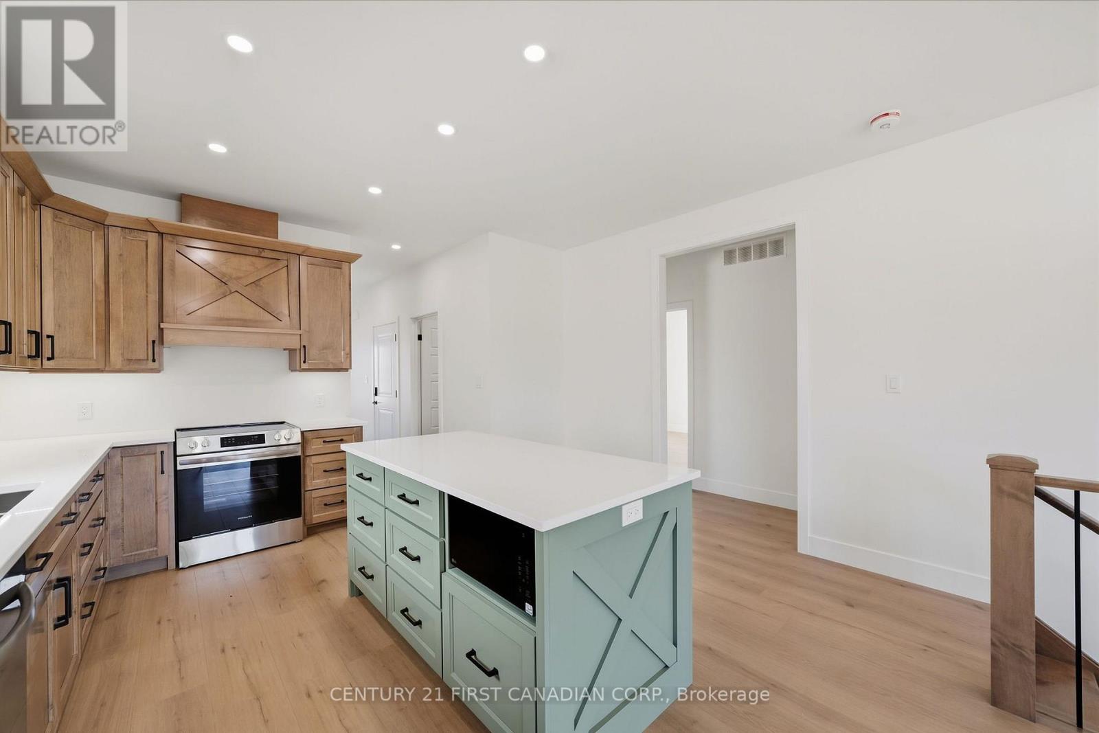 123 Addison Avenue Property Photo 12
