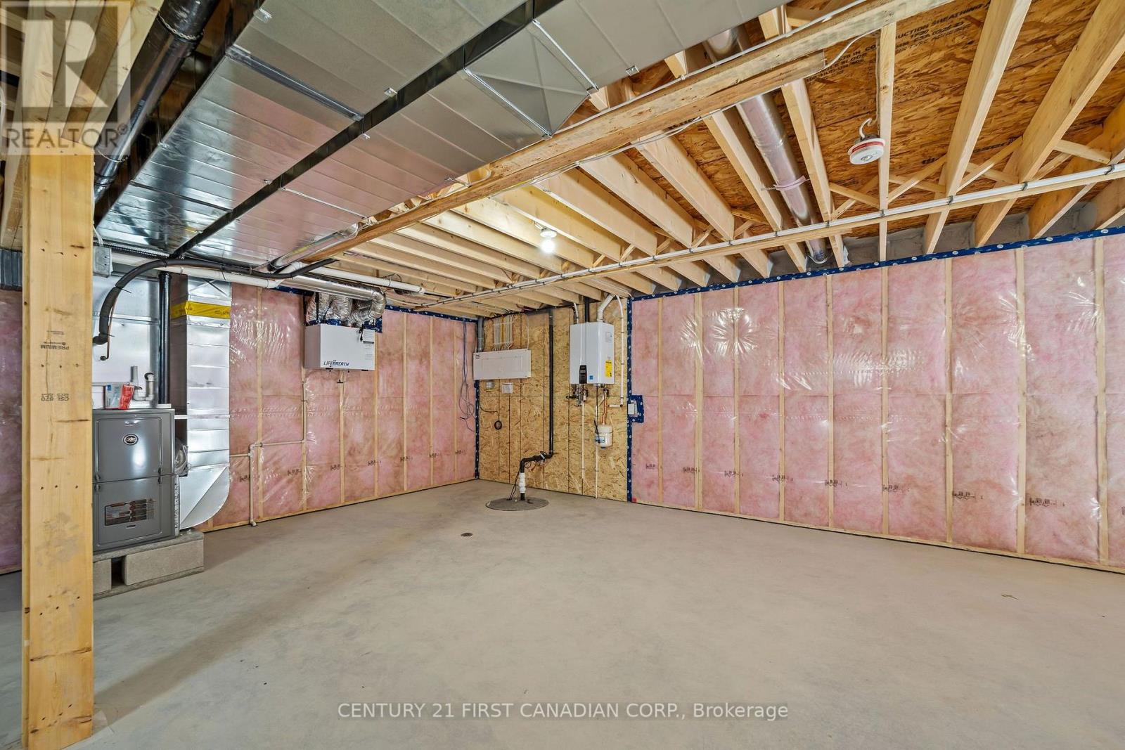123 Addison Avenue Property Photo 27