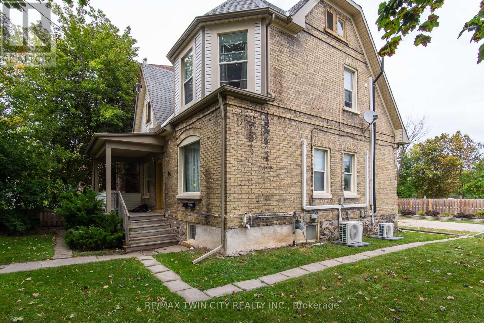 94 Margaret Avenue Property Photo 2