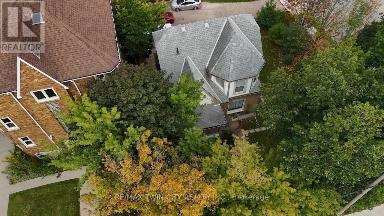 94 Margaret Avenue Property Photo 41