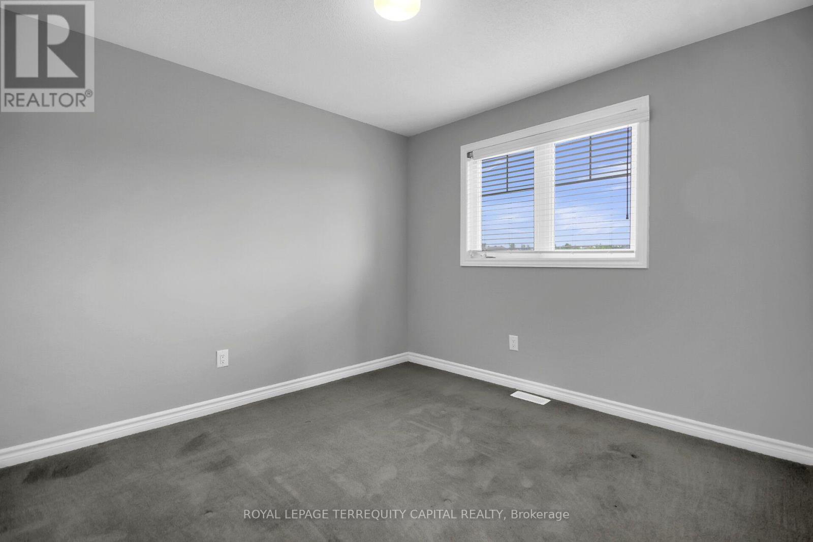 116 Unity Place Property Photo 32