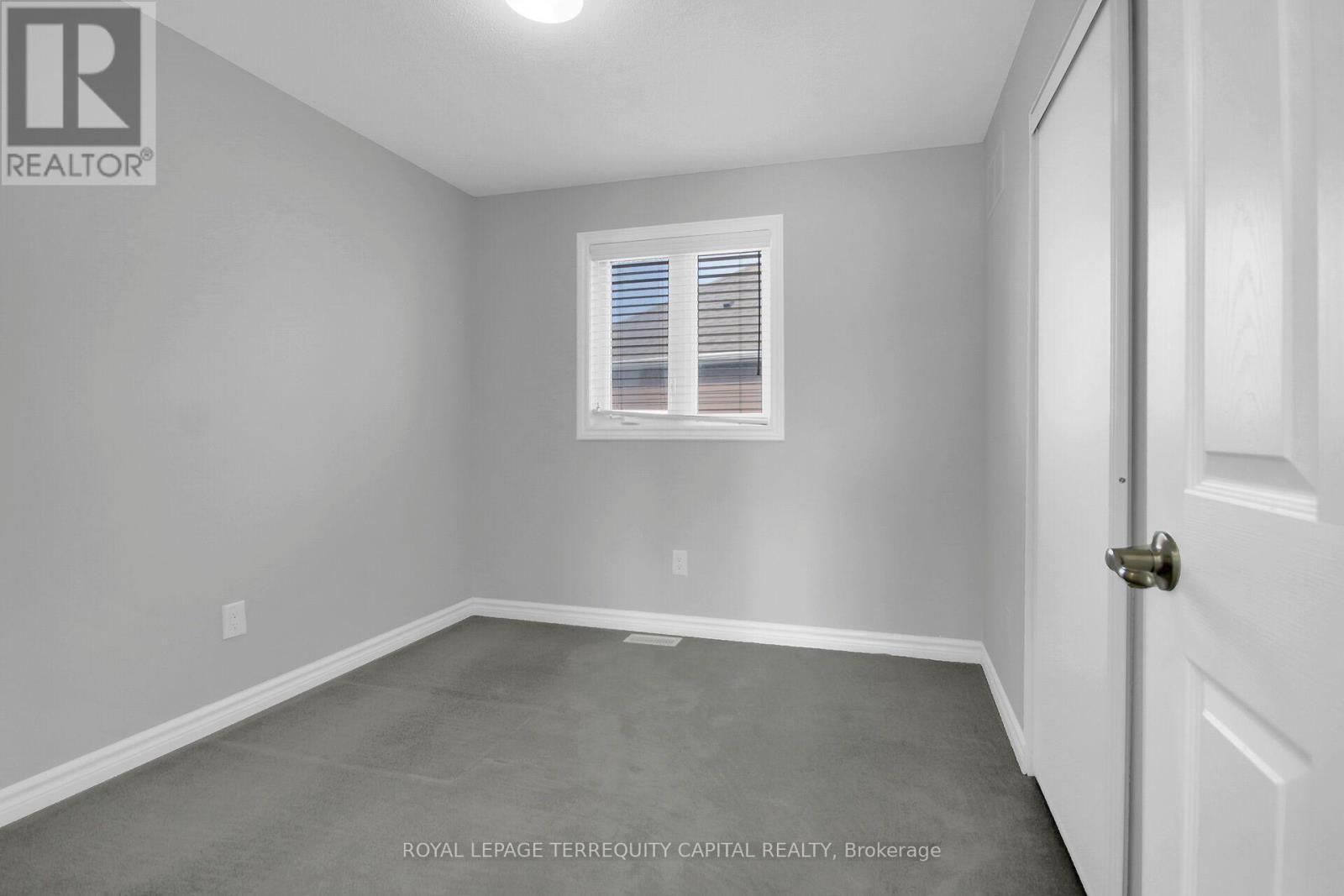 116 Unity Place Property Photo 34