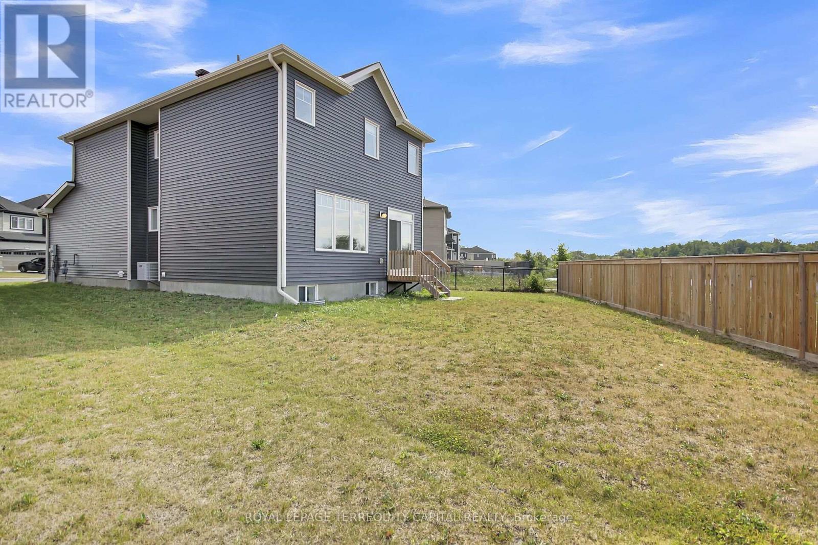 116 Unity Place Property Photo 47