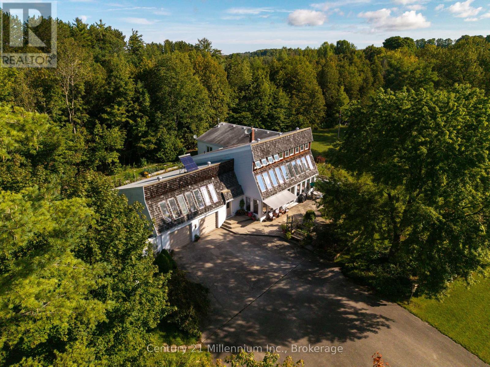 359485 Bayshore Road Property Photo 1