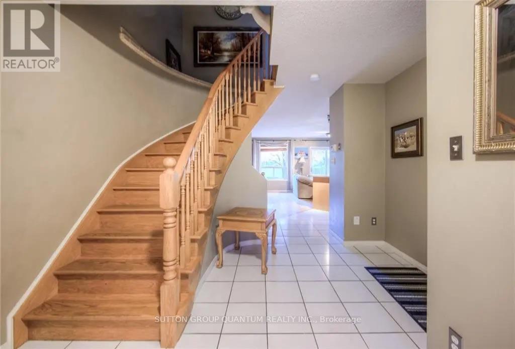 99 Foxborough Drive Property Photo 4