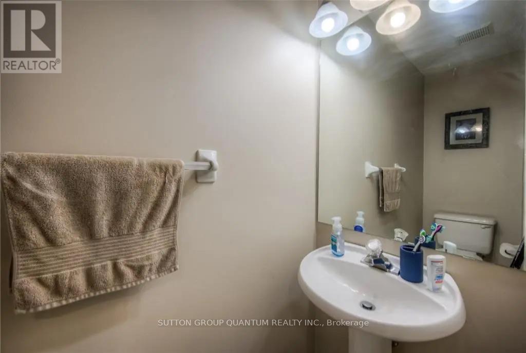 99 Foxborough Drive Property Photo 6