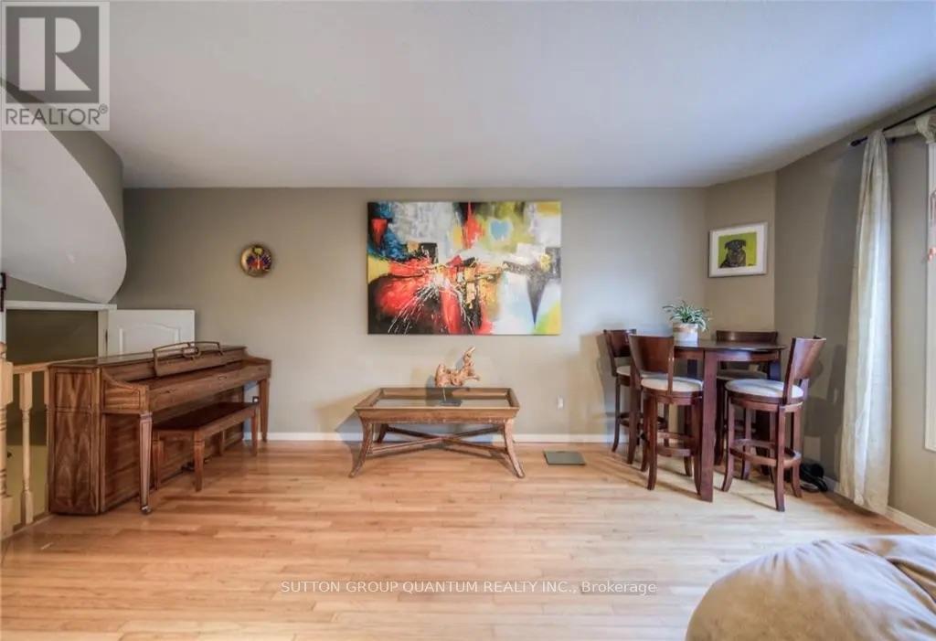 99 Foxborough Drive Property Photo 12