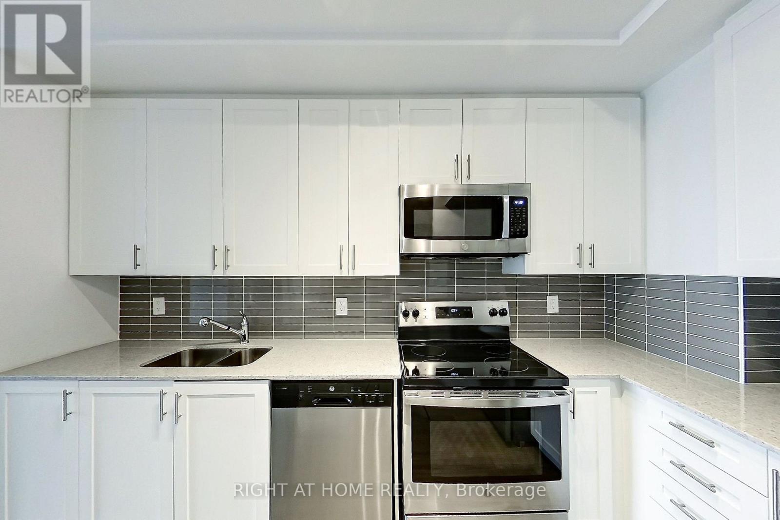 505 - 550 North Service Road Property Photo 7