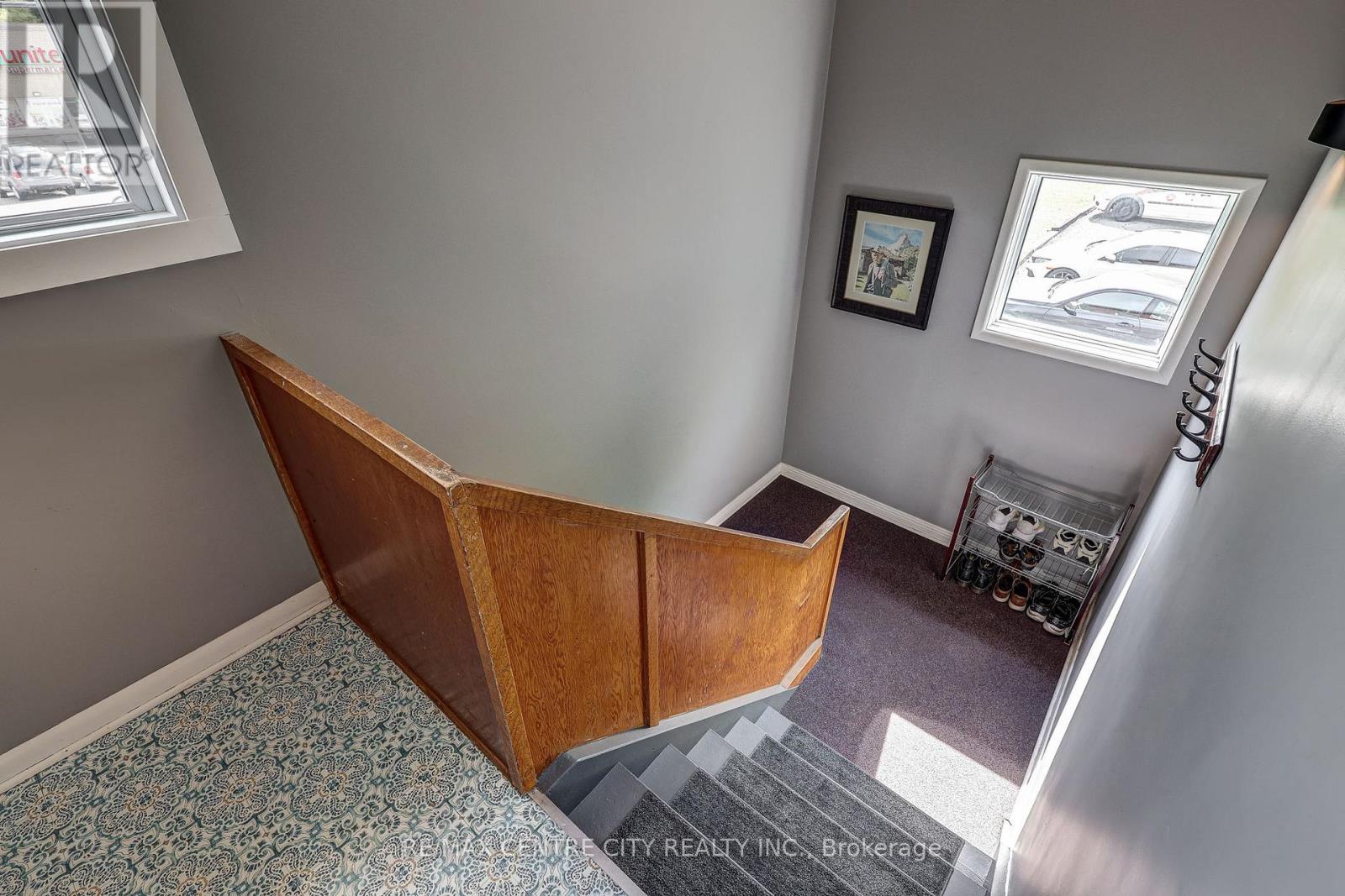 587 Lambton Street Property Photo 27