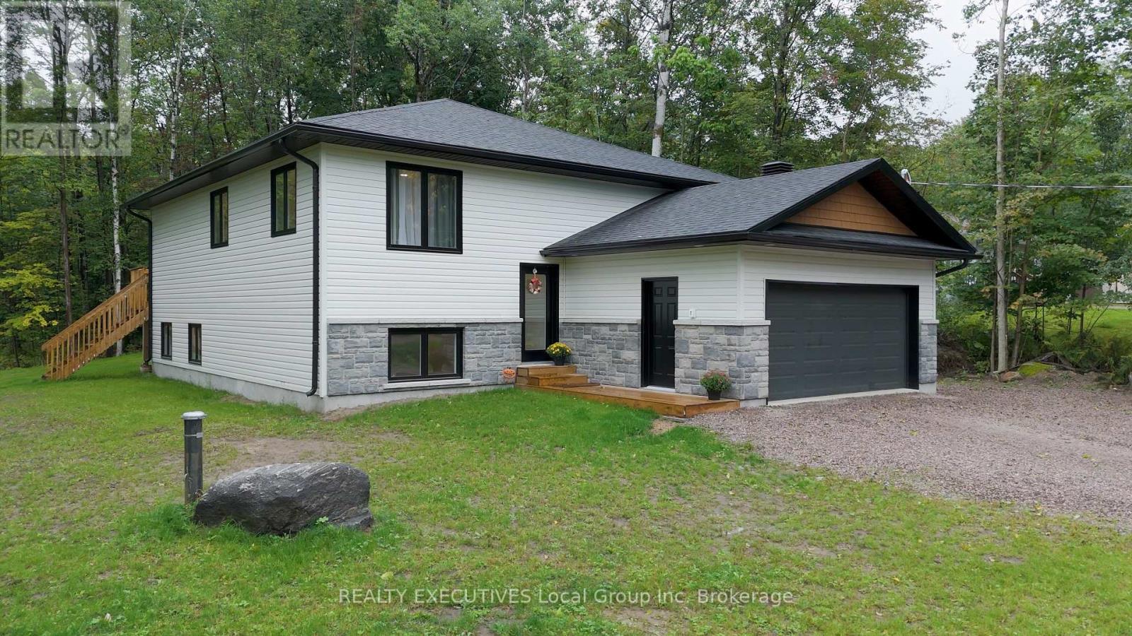 32 Mountainview Road Photo de la propriété 1