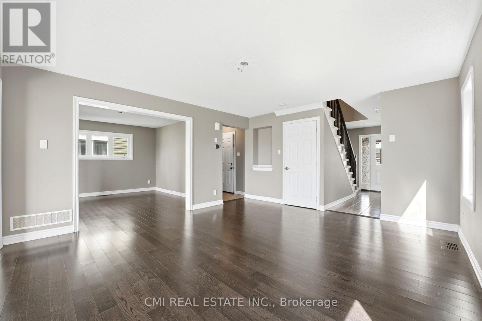 325 Sweetclover Way Property Photo 7